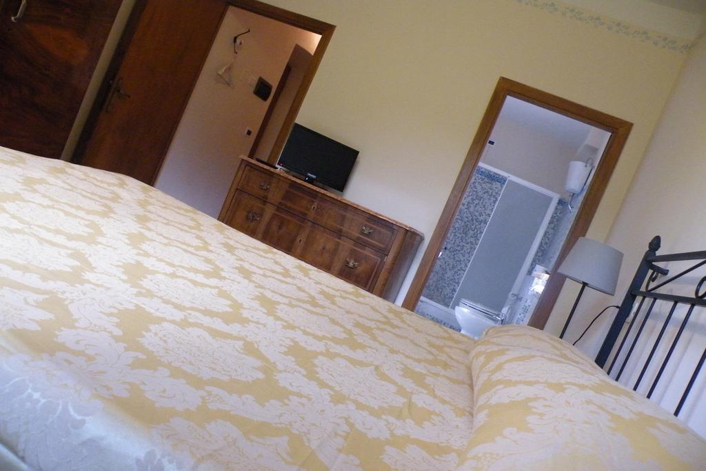 Гостьовий будинок Agriturismo Fattoria Di Gragnone Номер фото